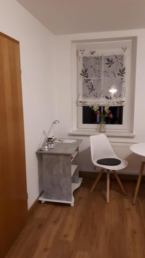 Gemuetliche Ferienwohnung In Der Oberlausitz Ebersbach-Neugersdorf エクステリア 写真
